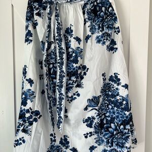 H&M Blue and White Floral Skirt